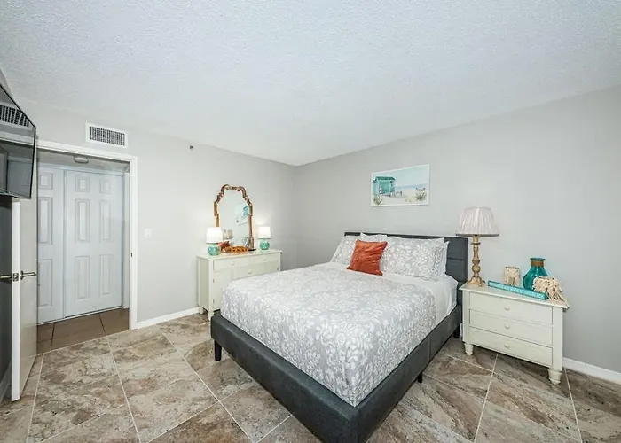 Seacove In Indian Shores *